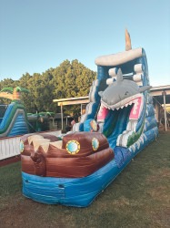 16’ Shark Attack Waterslide (Splash Pad) New 2026